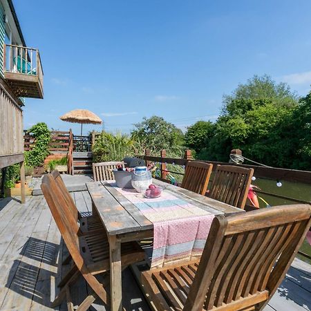 فيلا Riverside Escape Iden Rye المظهر الخارجي الصورة