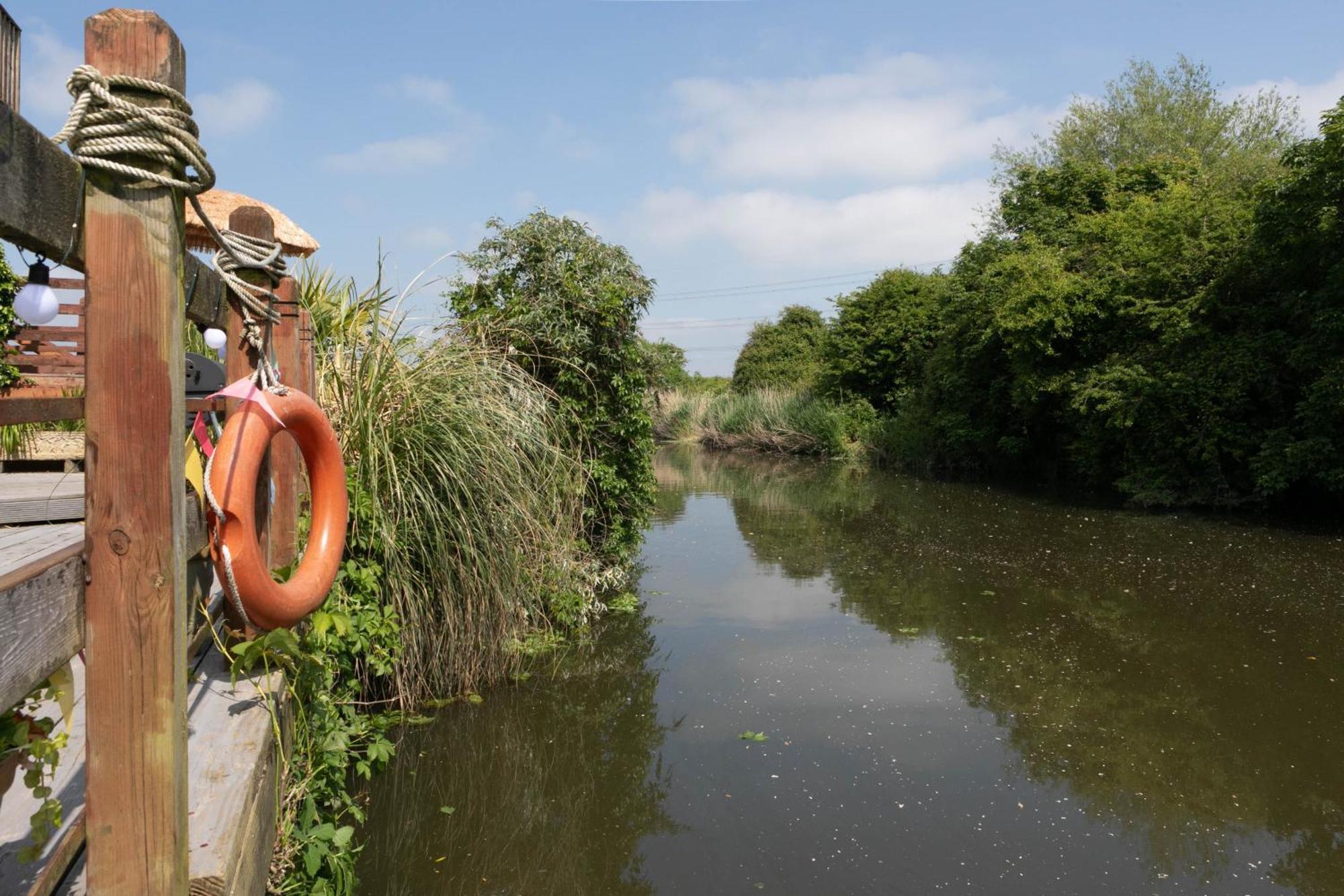 فيلا Riverside Escape Iden Rye المظهر الخارجي الصورة